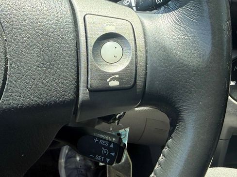 Used 2007 Toyota RAV4 Limited AWD/4WD image 16