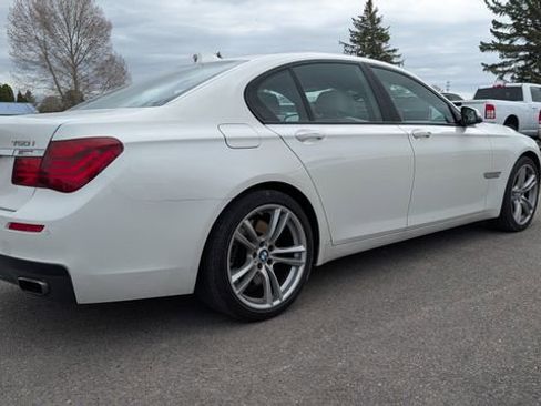 Used 2015 BMW 750i image 2