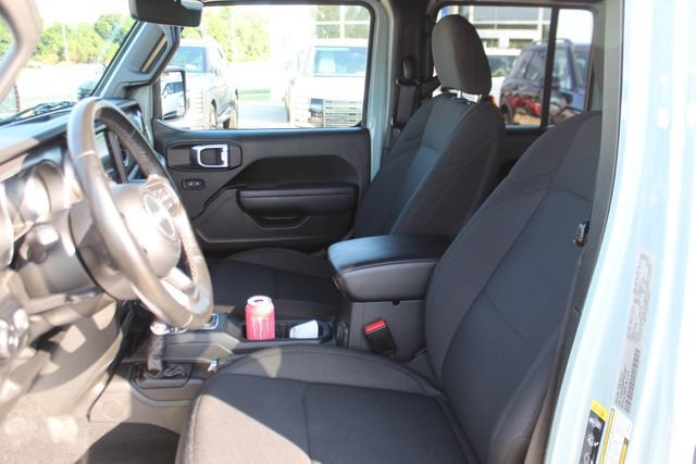 Used 2023 Jeep Wrangler Unlimited Sport AWD/4WD image 11