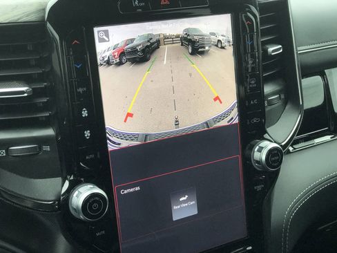 Used 2025 RAM 1500 Limited w/ Trailer Tow Group image 20