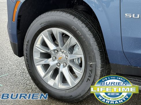 New 2026 Chevrolet Suburban Premier image 39