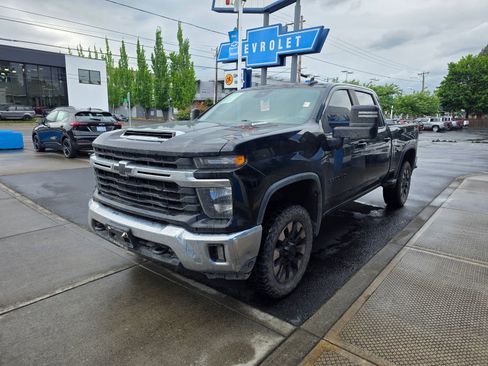 Used 2024 Chevrolet Silverado 2500 LT w/ All Star Edition AWD/4WD image 2