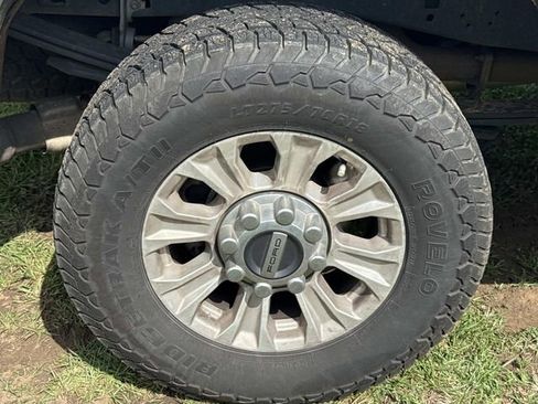 Used 2021 Ford F250 XL w/ STX Appearance Package AWD/4WD image 8