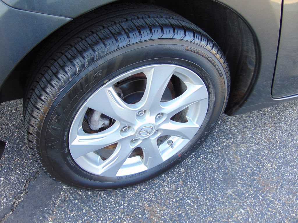 Used 2011 MAZDA MAZDA3 i Touring FWD image 26