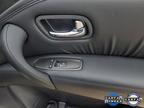 Certified 2024 Nissan Armada SL w/ Midnight Edition Package image 9