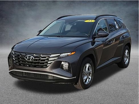 Used 2023 Hyundai Tucson SEL FWD image 3