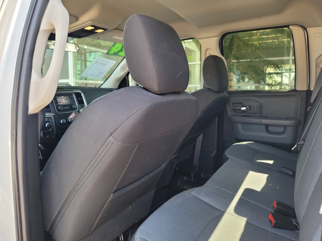 Used 2024 RAM 1500 Classic SLT AWD/4WD image 15