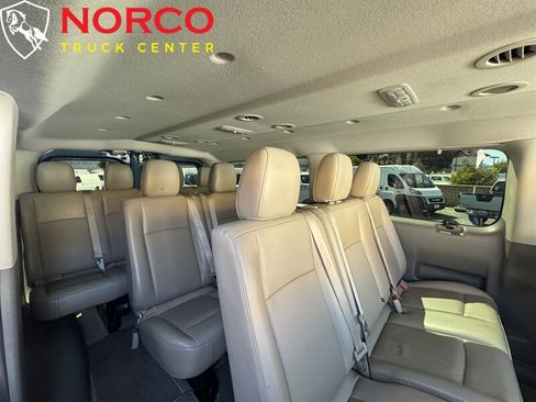 Used 2020 Nissan NV 3500 SL image 30