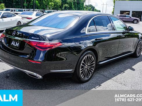 Used 2024 Mercedes-Benz S 580e 4MATIC Sedan image 6