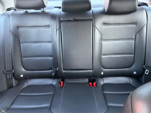 Used 2014 Volkswagen Jetta SE FWD image 16
