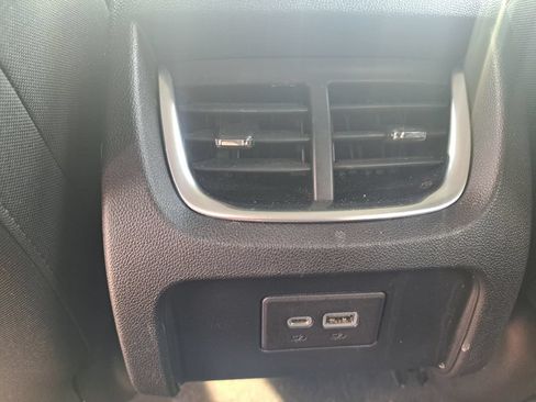 Used 2022 Chevrolet Blazer LT FWD image 30