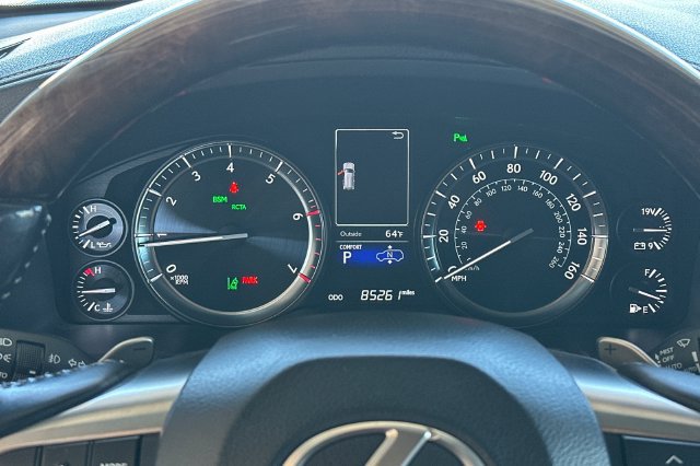 Used 2016 Lexus LX 570 4WD w/ Luxury Package image 33