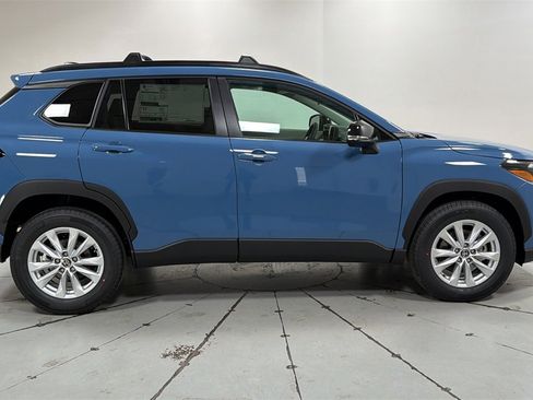 New 2026 Toyota Corolla Cross LE image 6