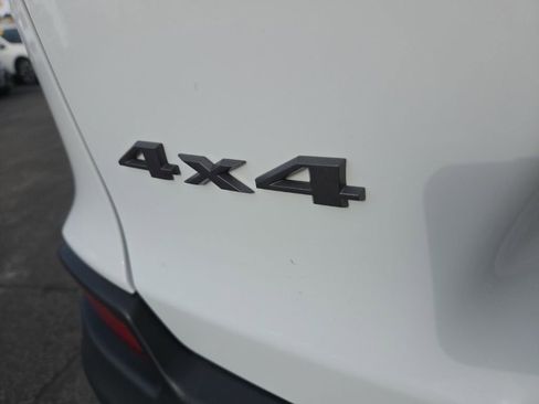 Used 2020 Jeep Cherokee Trailhawk w/ Technology Group image 11