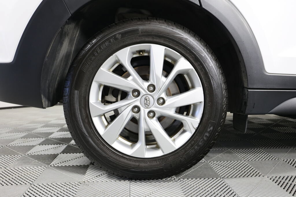Used 2019 Hyundai Tucson Value AWD/4WD image 7