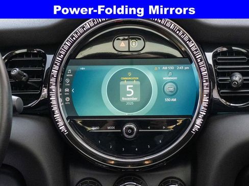 Used 2023 MINI Cooper 2-Door Hardtop image 21