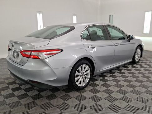 Certified 2018 Toyota Camry LE FWD image 24