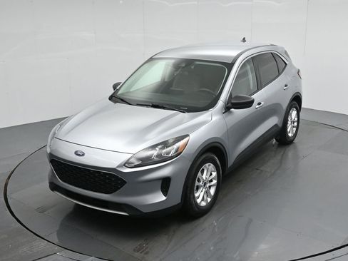 Used 2022 Ford Escape SE image 34