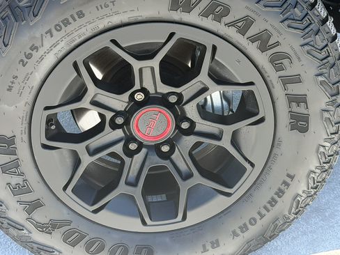 Certified 2026 Toyota Tacoma TRD Pro AWD/4WD image 9