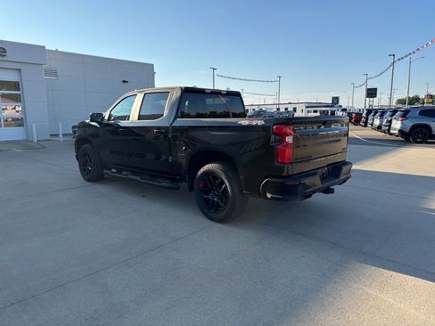Used 2022 Chevrolet Silverado 1500 RST w/ Redline Edition AWD/4WD image 5