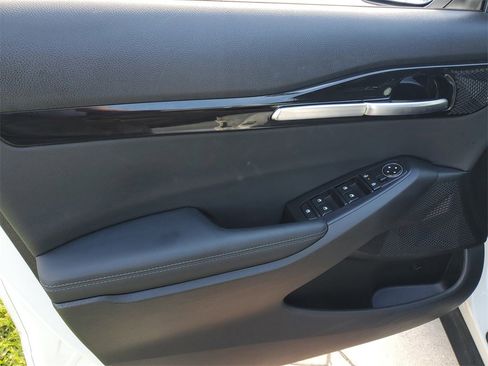 Used 2024 Kia Seltos EX image 16