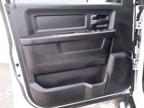 Used 2015 RAM 1500 ST w/ SXT Appearance Group AWD/4WD image 11