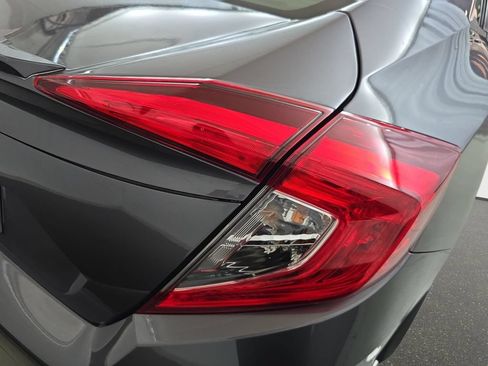 Used 2018 Honda Civic EX-L image 33