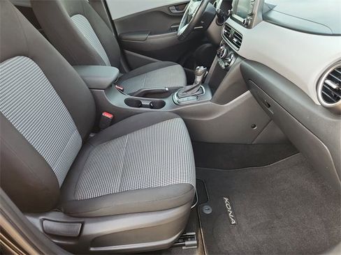 Used 2019 Hyundai Kona SEL image 24