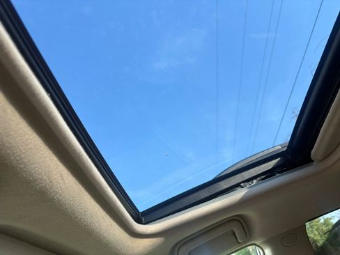 Used 2008 Toyota Sienna XLE image 21