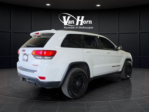 Used 2018 Jeep Grand Cherokee Trailhawk w/ Trailhawk Luxury Group AWD/4WD image 7