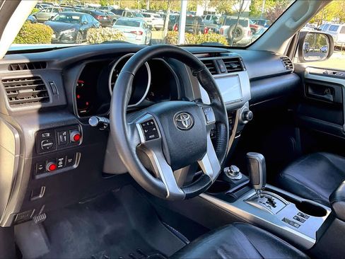 Used 2010 Toyota 4Runner Limited image 17
