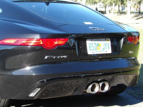 Used 2015 Jaguar F-TYPE S image 20