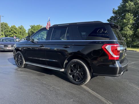 Used 2021 Ford Expedition XLT AWD/4WD image 3