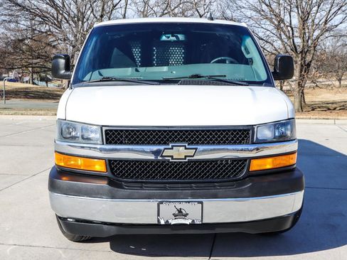 Used 2020 Chevrolet Express 2500 w/ Driver Convenience Package image 12
