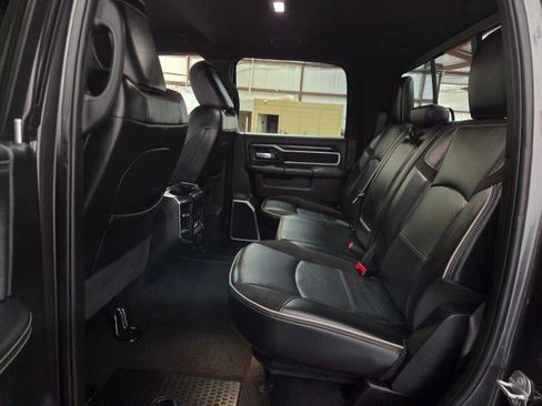 Used 2022 RAM 3500 Laramie image 10