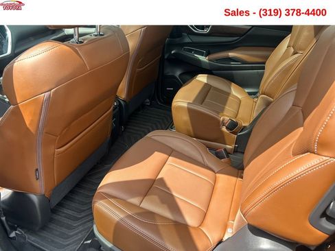 Used 2024 Subaru Ascent Touring w/ Popular Package #2 AWD/4WD image 23