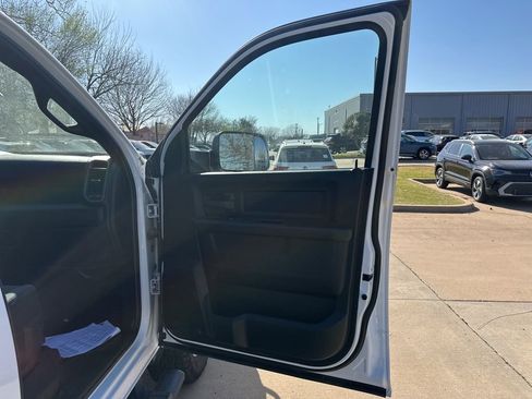 Used 2022 RAM 2500 Tradesman image 16