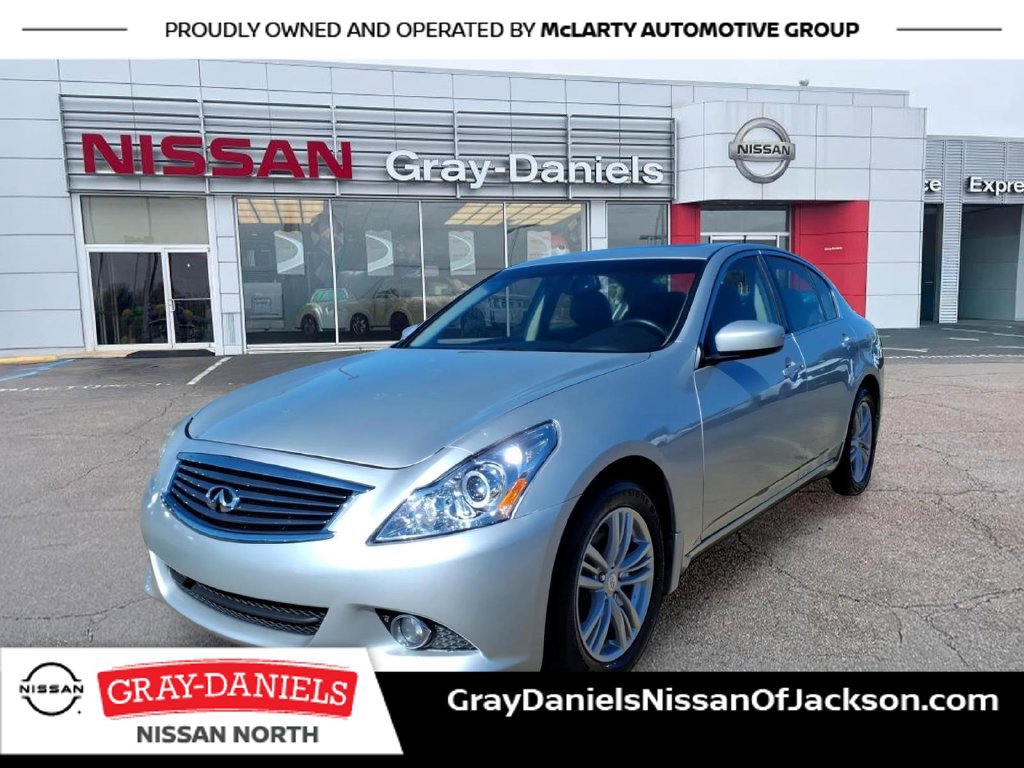 Used 2015 INFINITI Q40 AWD w/ Navigation Package image 3