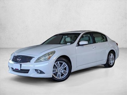 Used 2011 INFINITI G25 Journey RWD image 2