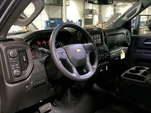 New 2026 Chevrolet Silverado 2500 Custom w/ Custom Value Package AWD/4WD image 7