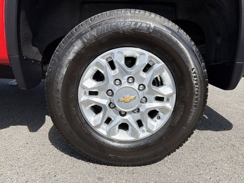 Used 2024 Chevrolet Silverado 2500 LTZ w/ LTZ Convenience Package AWD/4WD image 5