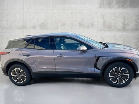 New 2024 Chevrolet Blazer EV LT image 4