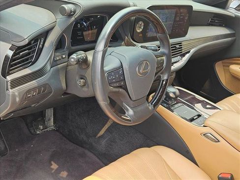 Used 2021 Lexus LS 500 w/ Interior Upgrade Package RWD image 7