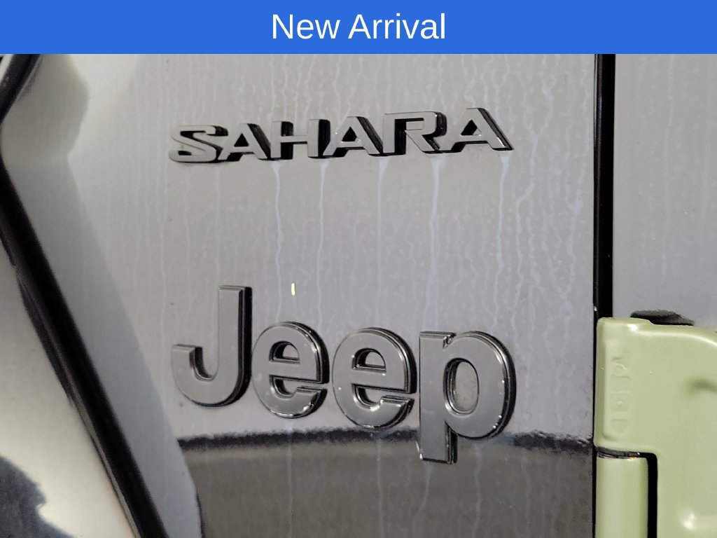 Used 2024 Jeep Wrangler Unlimited Sahara w/ Technology Group AWD/4WD image 8