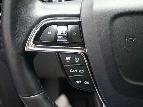 Certified 2023 Lincoln Nautilus Reserve FWD image 12