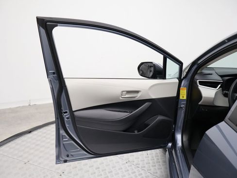 Certified 2025 Toyota Corolla LE image 16