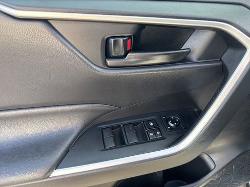 Used 2023 Toyota RAV4 LE image 17