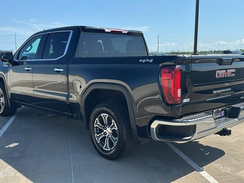 Used 2025 GMC Sierra 1500 SLT AWD/4WD image 12