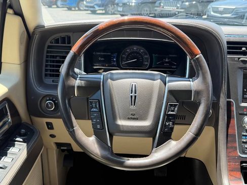 Used 2015 Lincoln Navigator L 4WD w/ Equipment Group 101A Reserve image 46