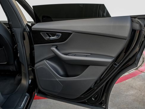 Used 2021 Audi Q8 Premium w/ Convenience Package image 43